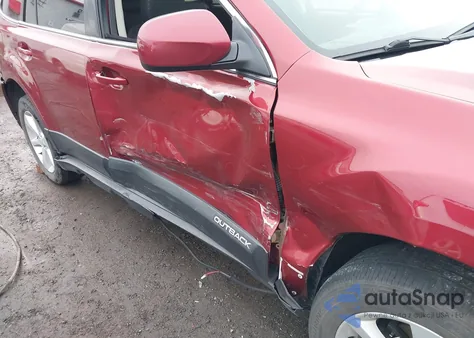 2013 Subaru Outback 2.5I Premium z USA, uszkodzony, nr VIN 4S4BRBGC8D3239175